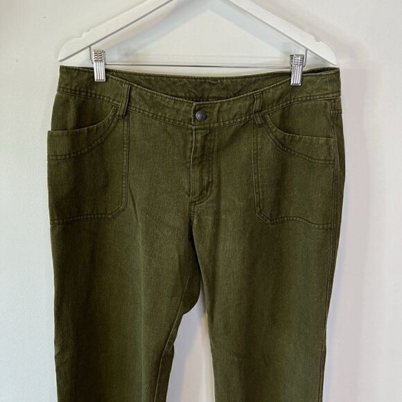 Patagonia Hemp Overstone Pants in Dark Olive Green - Picture 3 of 6
